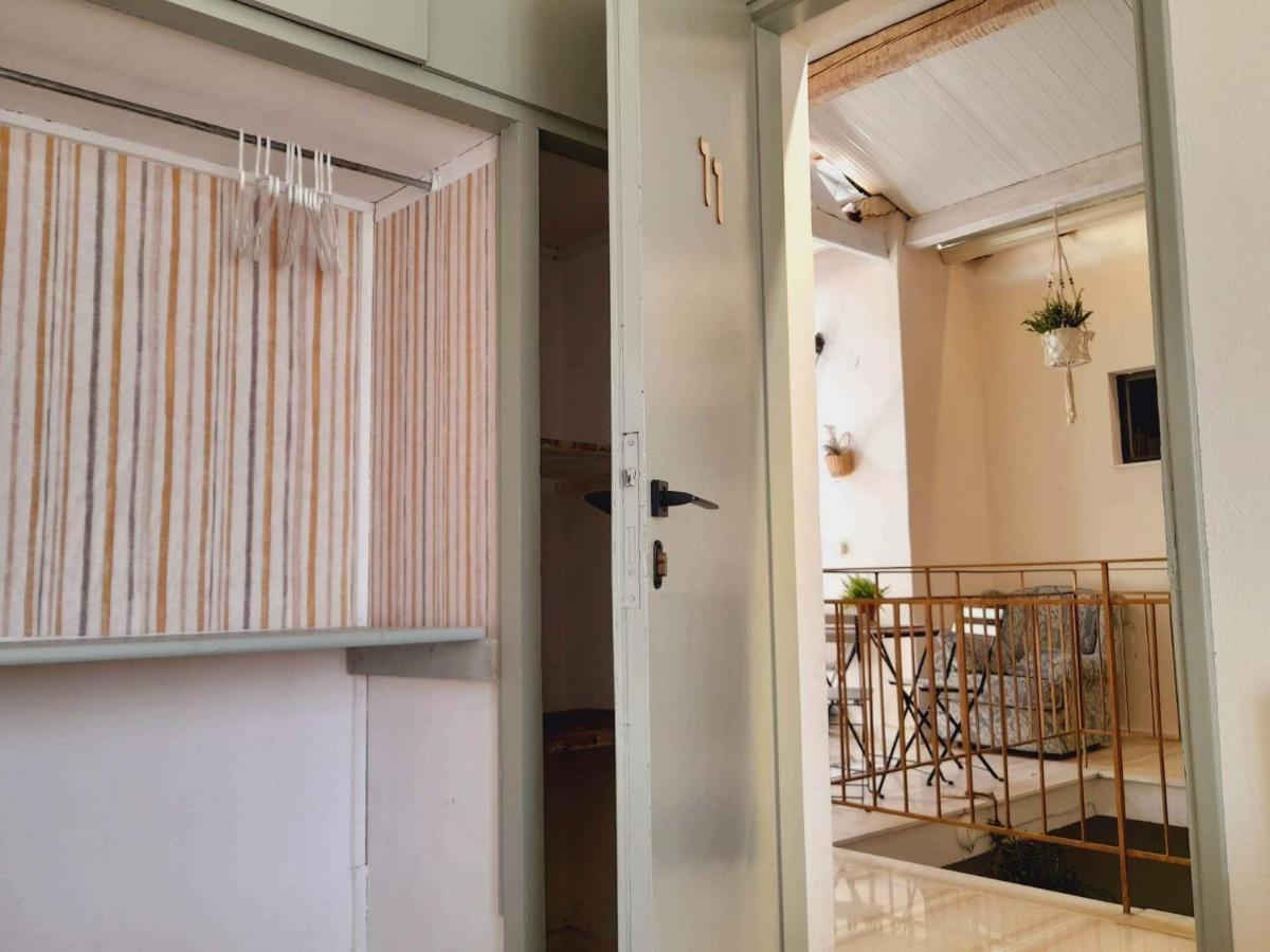 Tune Inn Activity Guesthouse- Over 24'S อิปโซส ภายนอก รูปภาพ